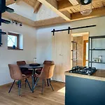 Meziles Holiday home *